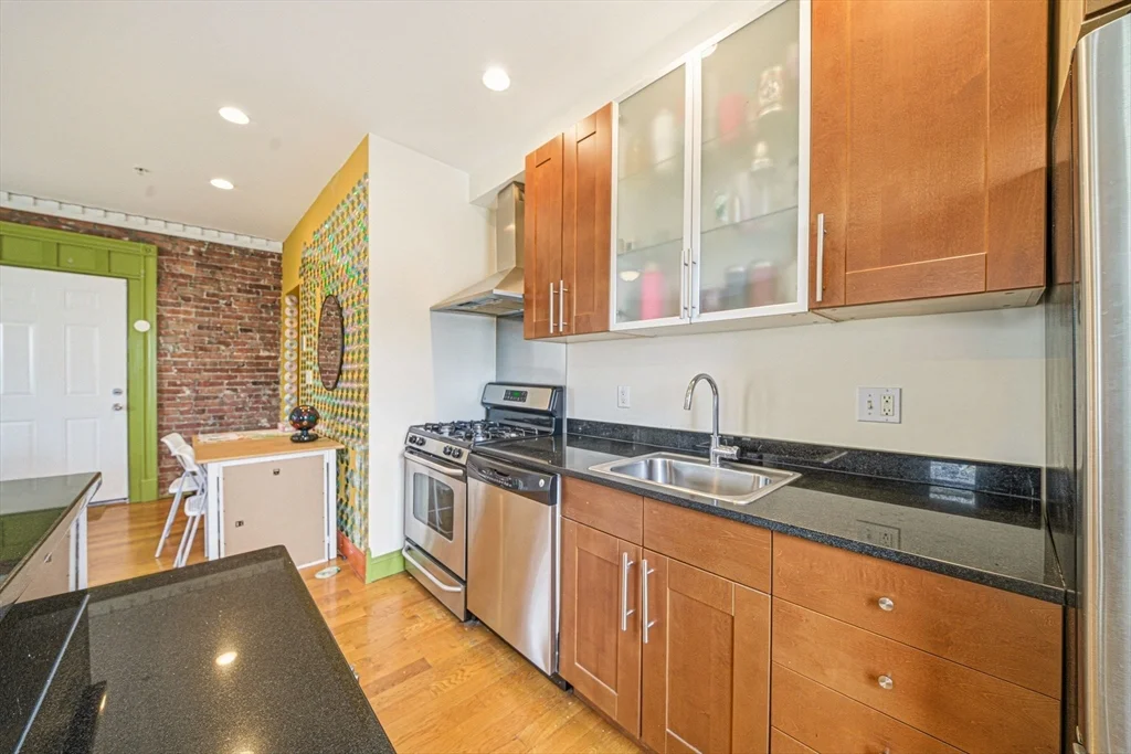 2 bed, 1 bath apartment for rent at 12-14 Everett St Unit 202, Allston — photo 12 of 27