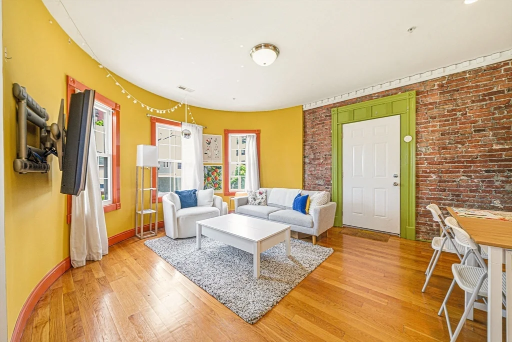 2 bed, 1 bath apartment for rent at 12-14 Everett St Unit 202, Allston — photo 1 of 27