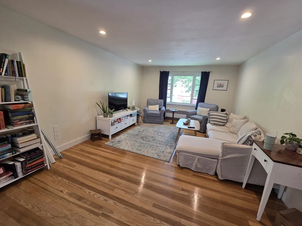 3 bed, 1 bath apartment for rent at 12-14 Louise Rd Unit 14, Chestnut Hill — photo 2 of 16