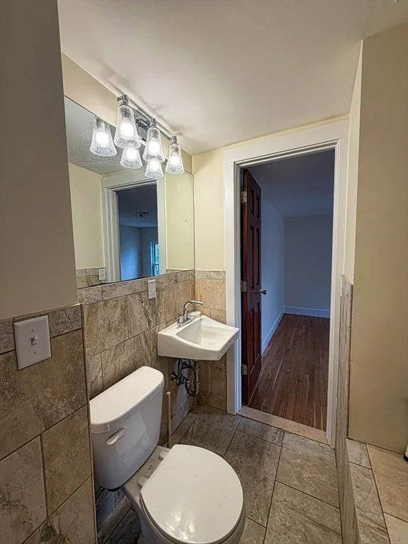 2 bed, 1 bath apartment for rent at 12-14 Mckenn St Unit 4, Waltham — photo 10 of 11