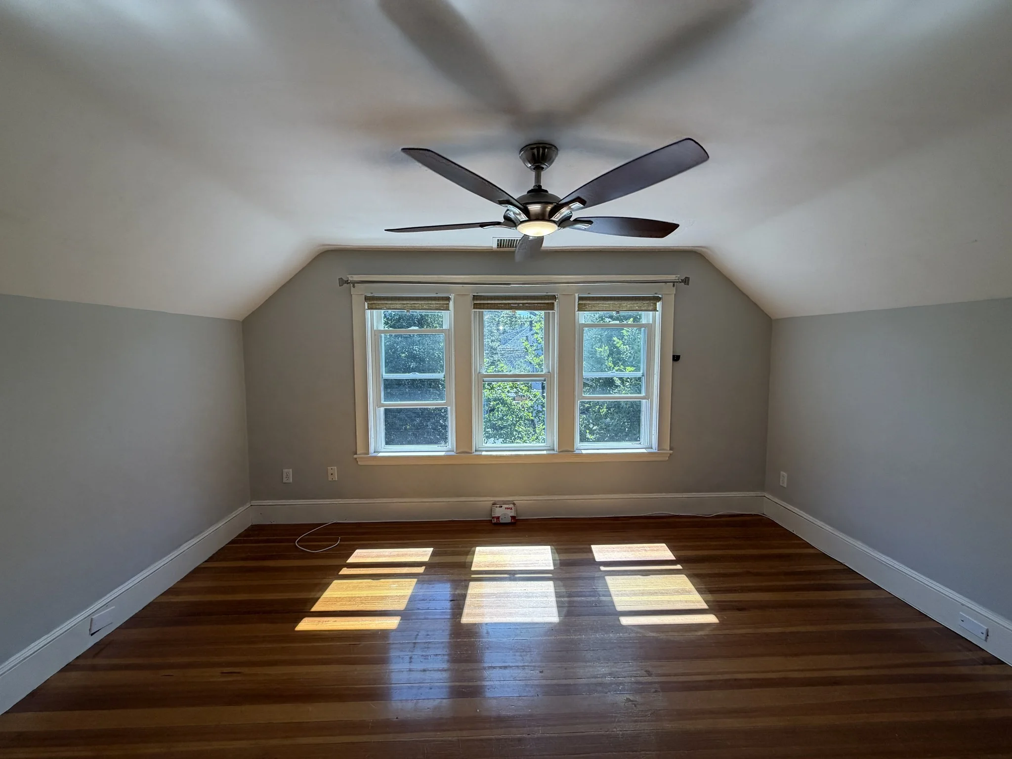 4 bed, 2 bath apartment for rent at 12-14 Warwick Rd Unit 14, Belmont — photo 20 of 27