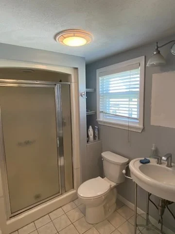 3 bed, 1 bath apartment for rent at 12-14 Willow St Unit 12, Concord — photo 6 of 14