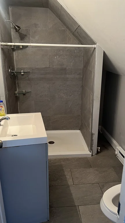 2 bed, 1 bath apartment for rent at 12.5 Benefit St Unit 2, Worcester — photo 7 of 10