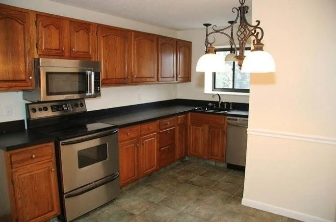 2 bed, 2 bath apartment for rent at 12 9th St Unit 1, Medford — photo 7 of 9