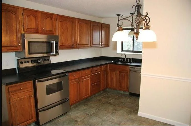 2 bed, 2 bath apartment for rent at 12 9th St Unit 1, Medford — photo 6 of 9