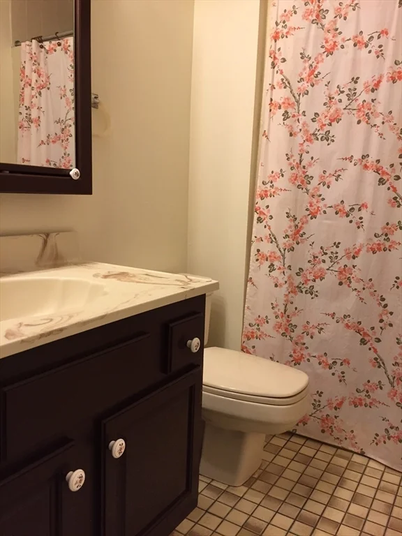 2 bed, 2 bath apartment for rent at 12 9th St Unit 305, Medford — photo 5 of 11