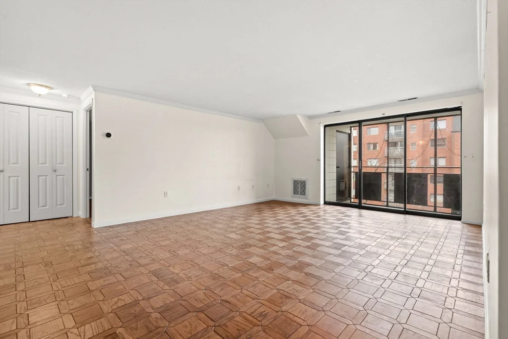 2 bed, 2 bath apartment for rent at 12 9th St Unit 502, Wellington — photo 5 of 36