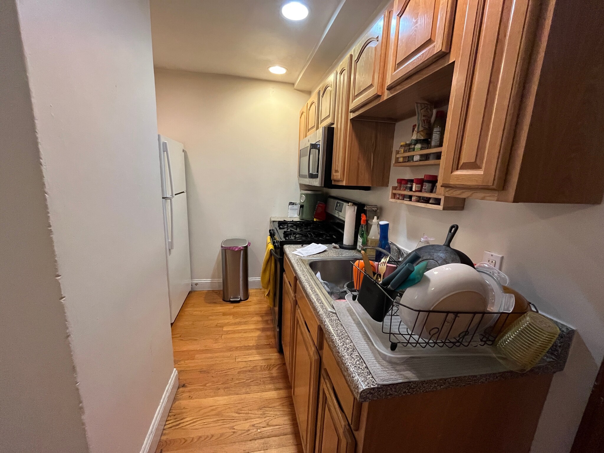 1.5 bed, 1 bath apartment for rent at 12 Abbey Rd Unit 1, Lower Allston — photo 2 of 7