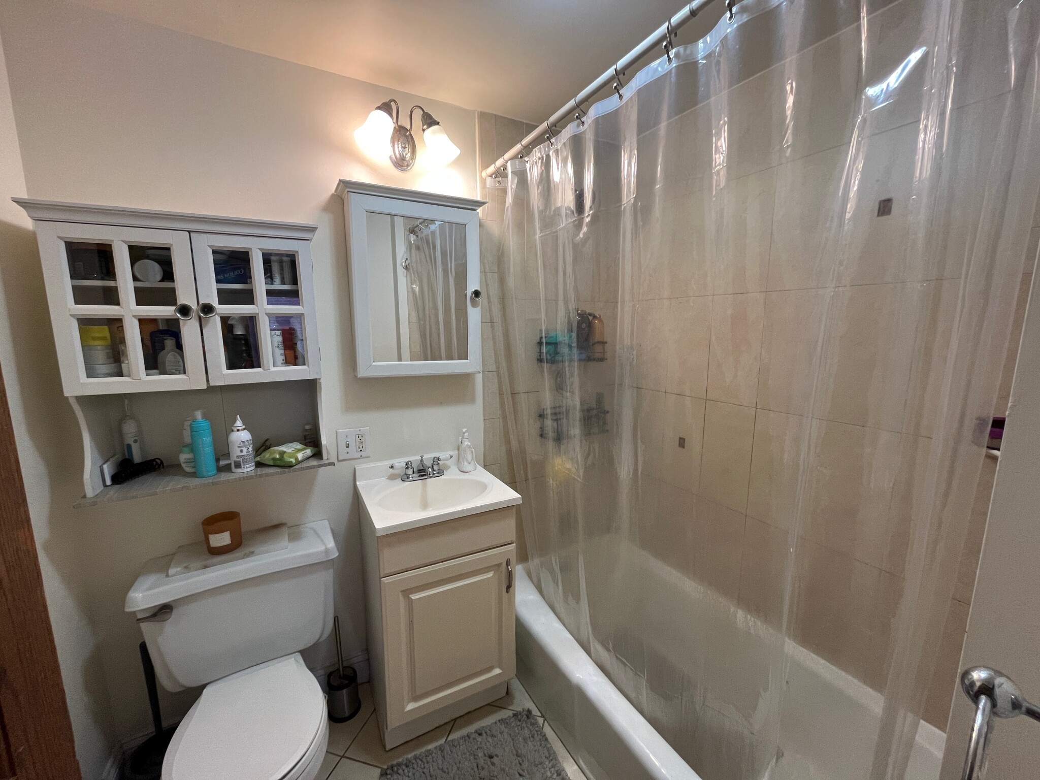 1.5 bed, 1 bath apartment for rent at 12 Abbey Rd Unit 1, Lower Allston — photo 5 of 7