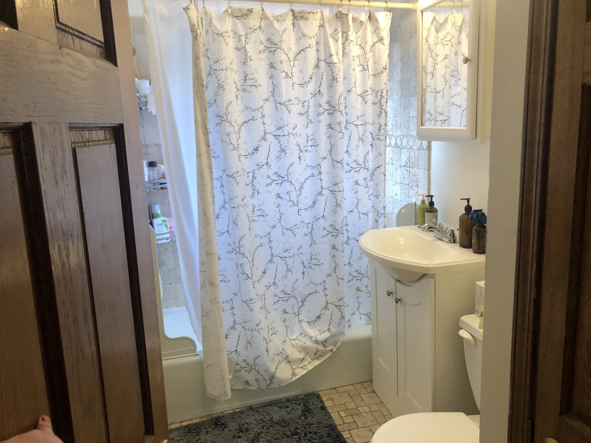 3.5 bed, 1 bath apartment for rent at 12 Abbey Rd Unit 2, Lower Allston — photo 14 of 15