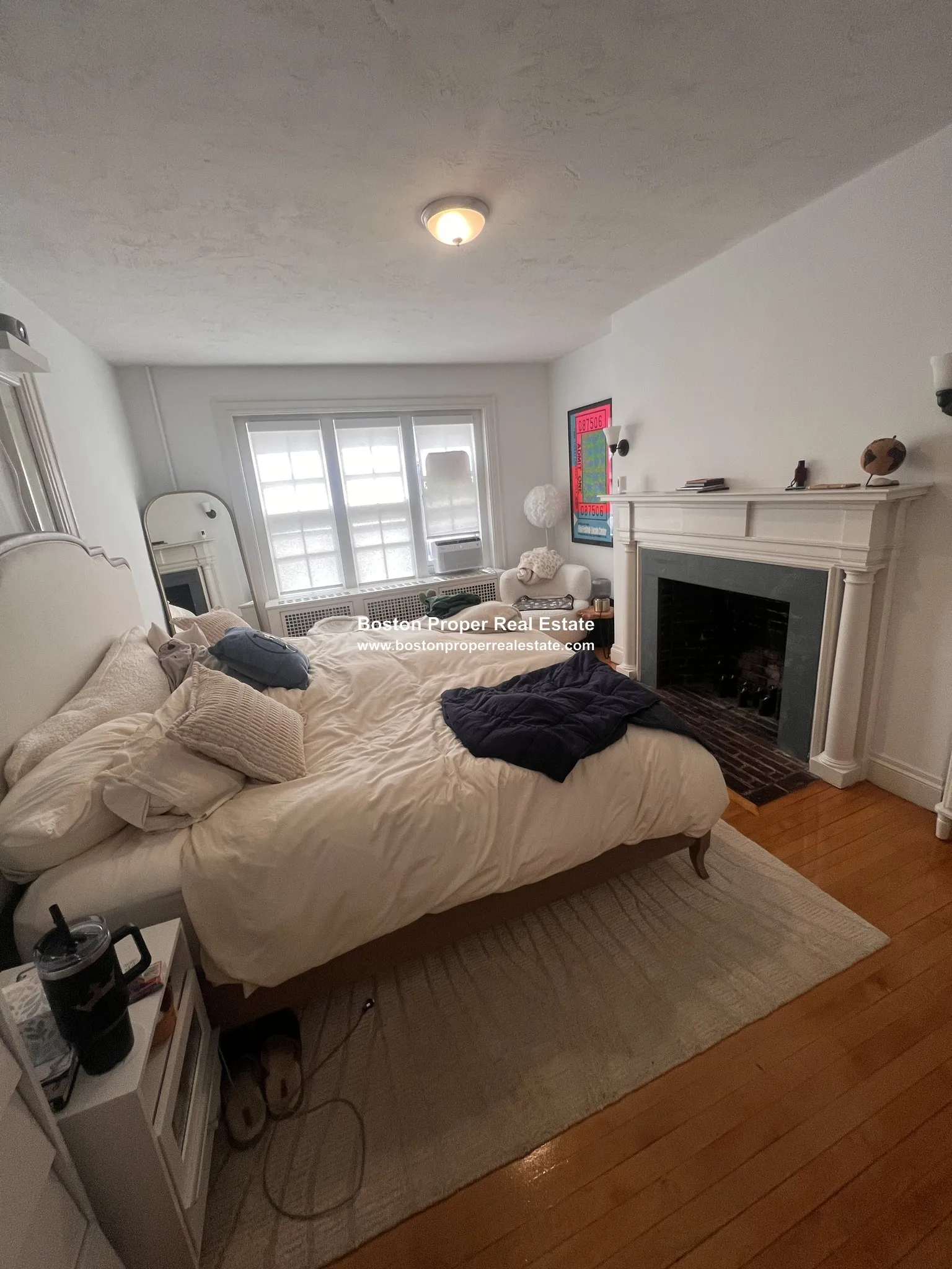 4 bed, 2 bath apartment for rent at 12 Aberdeen St Unit 1, Fenway — photo 3 of 16