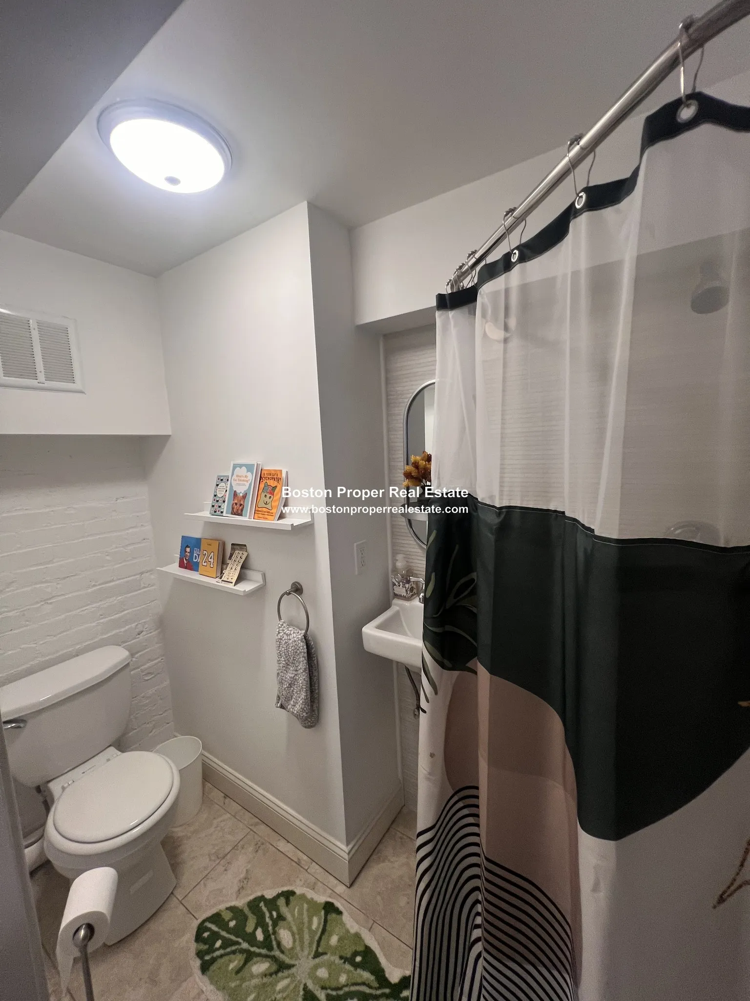 4 bed, 2 bath apartment for rent at 12 Aberdeen St Unit 1, Fenway — photo 12 of 16