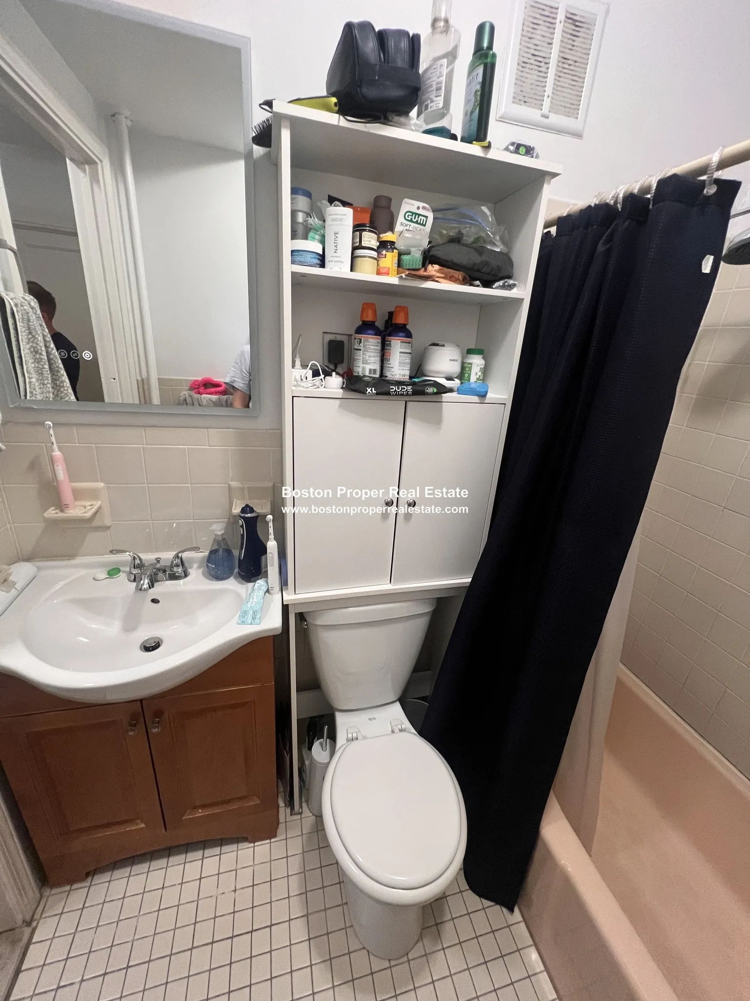 4 bed, 2 bath apartment for rent at 12 Aberdeen St Unit 1, Fenway — photo 10 of 16