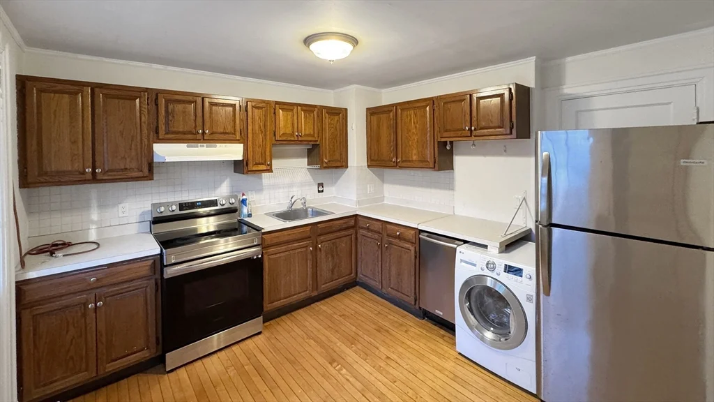 2 bed, 1 bath apartment for rent at 12 Aberdeen Unit 2, Fenway — photo 8 of 11