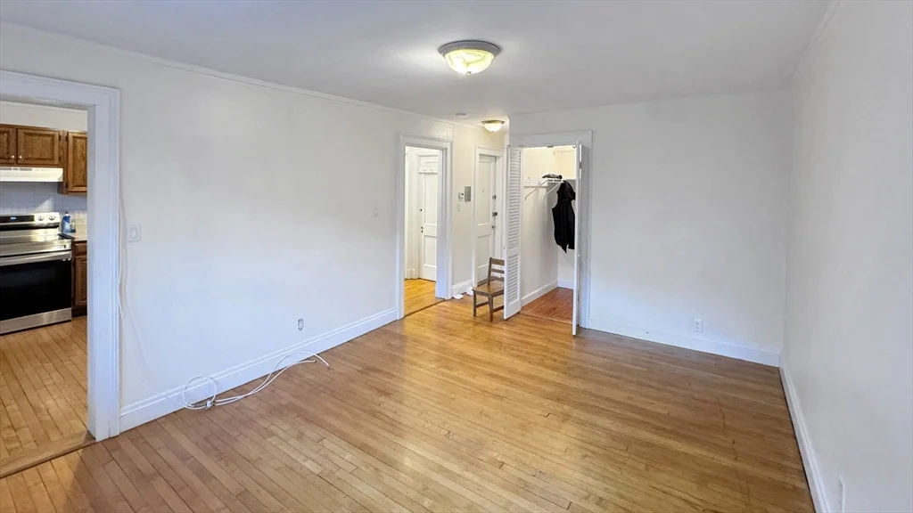 2 bed, 1 bath apartment for rent at 12 Aberdeen Unit 2, Fenway — photo 10 of 11
