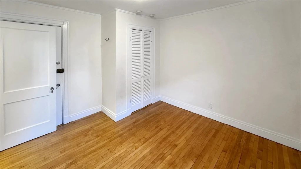2 bed, 1 bath apartment for rent at 12 Aberdeen Unit 2, Fenway — photo 4 of 11