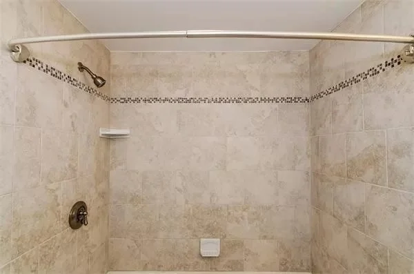 2 bed, 1 bath apartment for rent at 12 Adair Rd Unit 1A, Brighton — photo 9 of 11