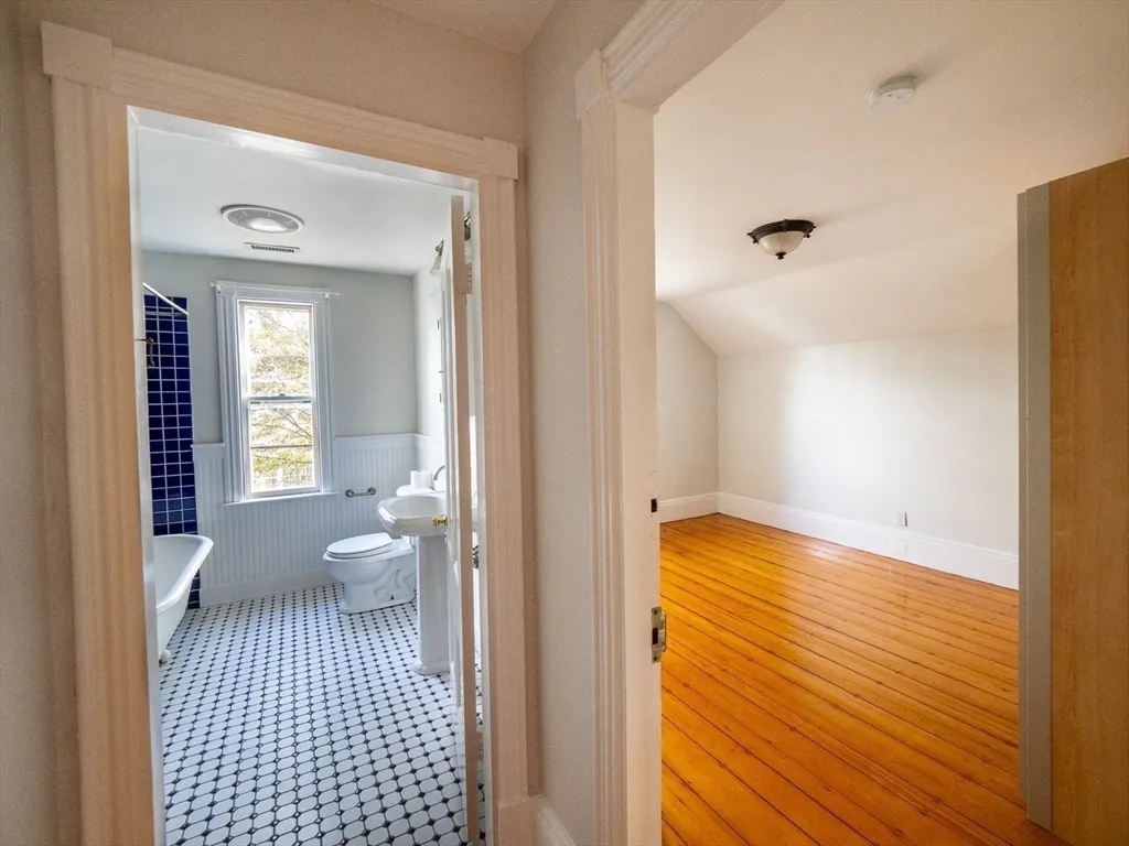 5 bed, 2.5 bath apartment for rent at 12 Adella Pl Unit 1, Allston — photo 17 of 37