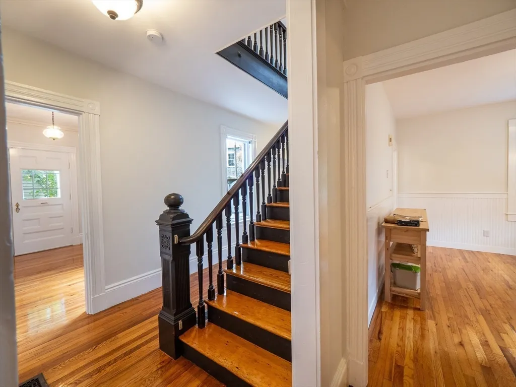 5 bed, 2.5 bath apartment for rent at 12 Adella Pl Unit 1, Allston — photo 9 of 37