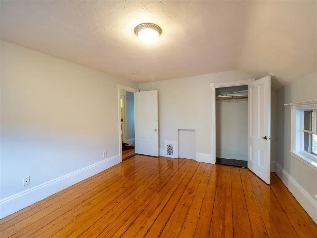 5 bed, 2.5 bath apartment for rent at 12 Adella Pl Unit 1, Allston — photo 20 of 37
