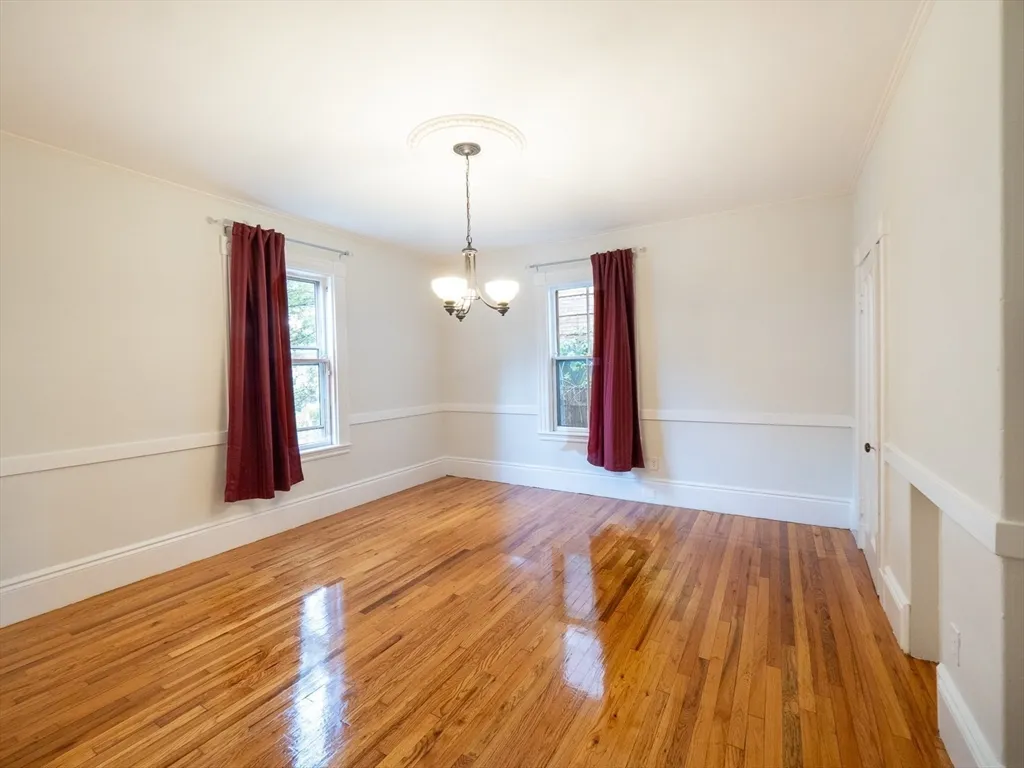 5 bed, 2.5 bath apartment for rent at 12 Adella Pl Unit 1, Allston — photo 8 of 37
