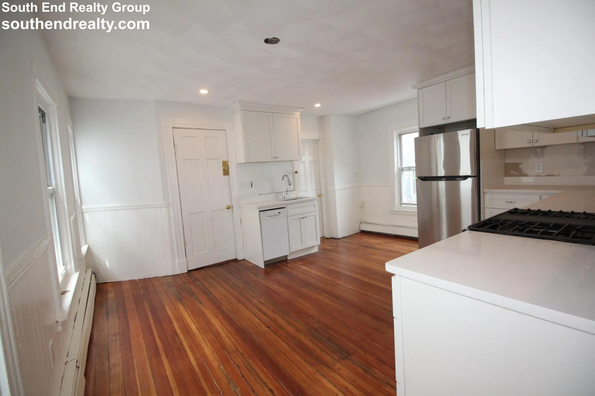 3 bed, 1 bath apartment for rent at 12 Albion Pl Unit 2, Medford Street / The Neck — photo 13 of 21