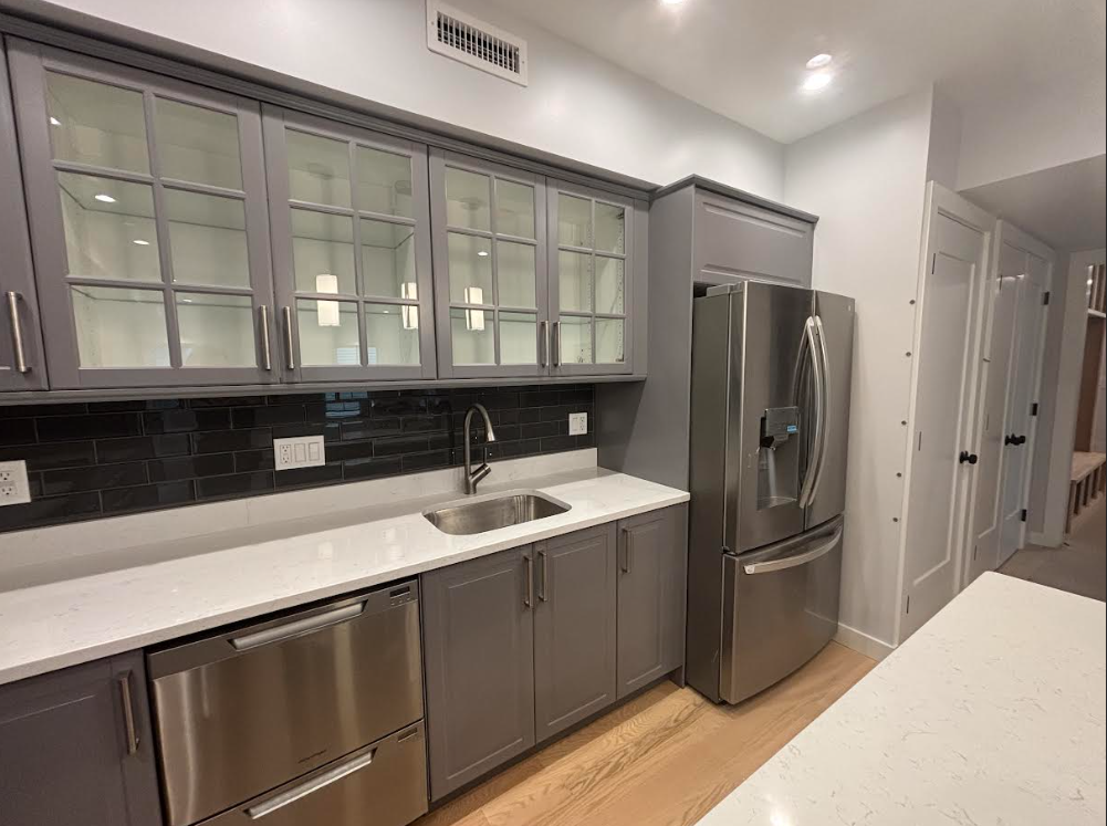 3 bed, 2 bath apartment for rent at 12 Aldersey St Unit 2, Prospect Hill — photo 3 of 33