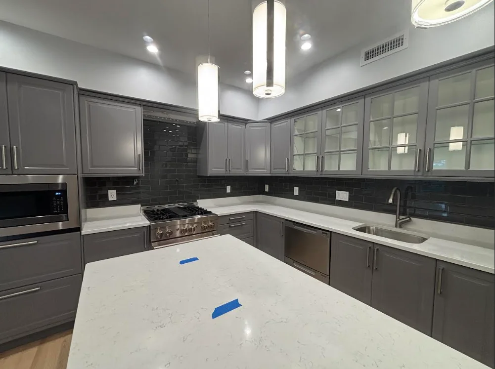 3 bed, 2 bath apartment for rent at 12 Aldersey St Unit 2L, Prospect Hill — photo 5 of 33