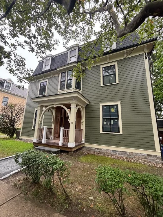 3 bed, 2 bath apartment for rent at 12 Aldersey St Unit 2L, Prospect Hill — photo 32 of 33