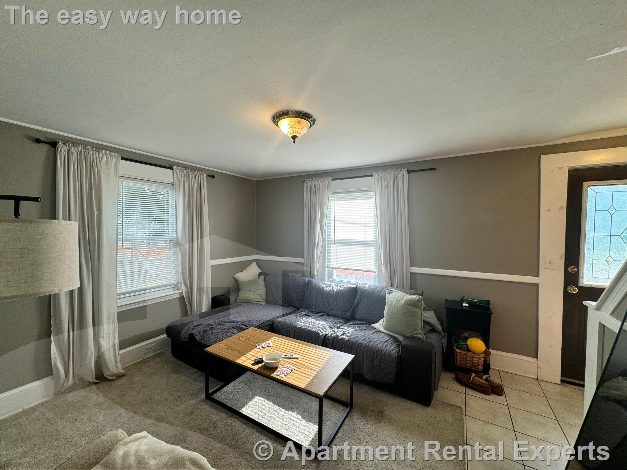 2 bed, 1 bath apartment for rent at 12 Allen St, Union Square — photo 3 of 10