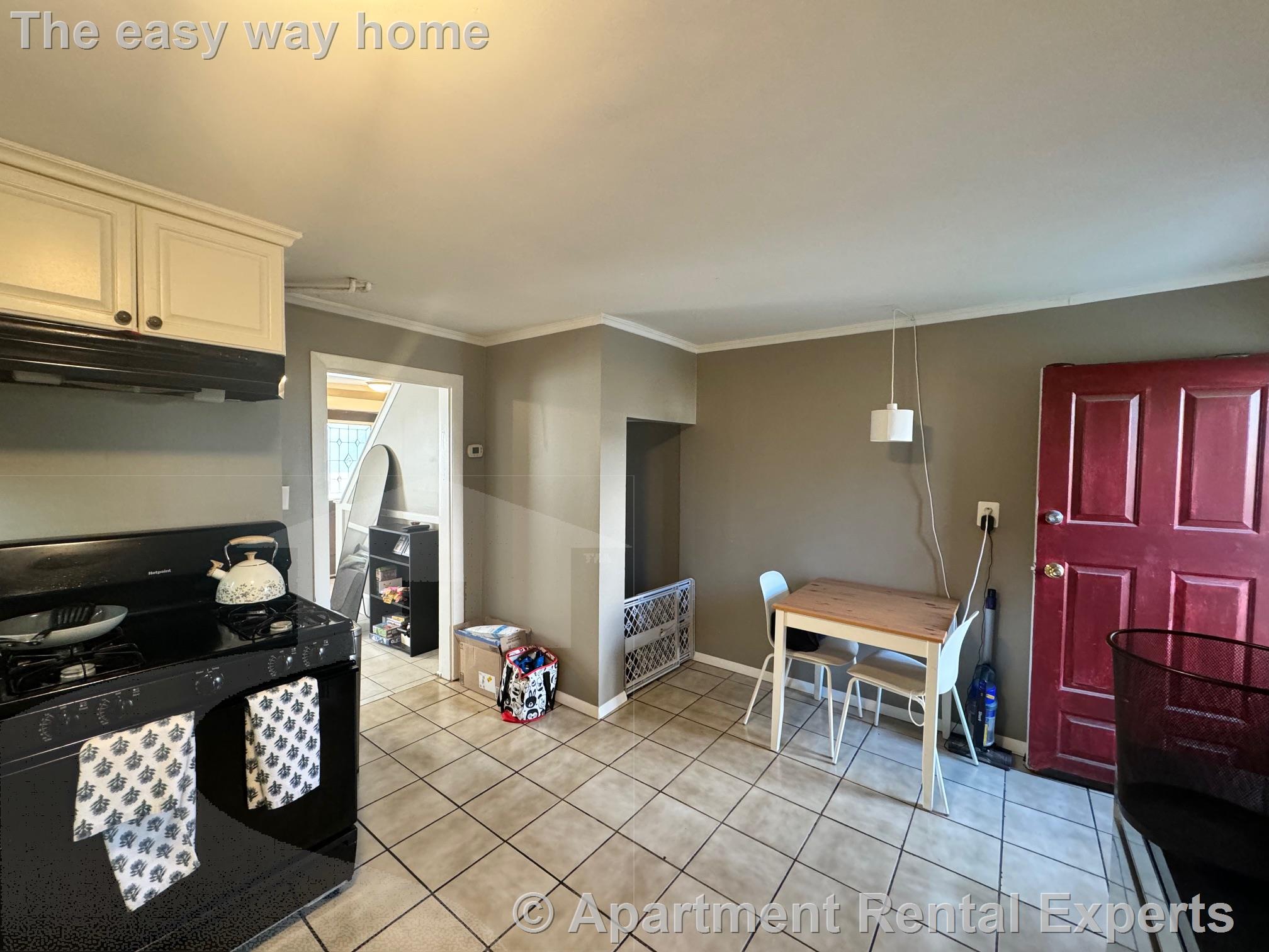 2 bed, 1 bath apartment for rent at 12 Allen St, Union Square — photo 2 of 10