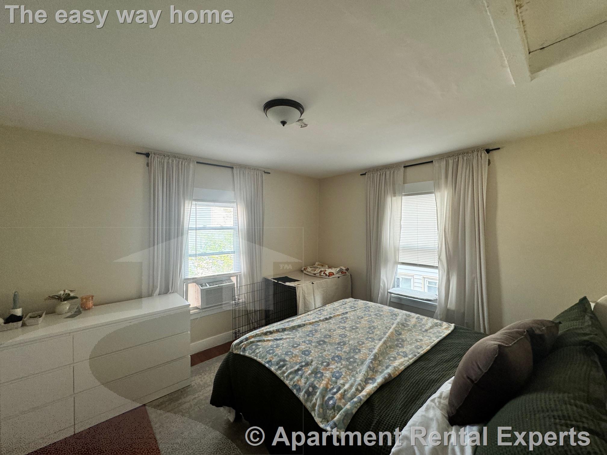2 bed, 1 bath apartment for rent at 12 Allen St, Union Square — photo 6 of 10