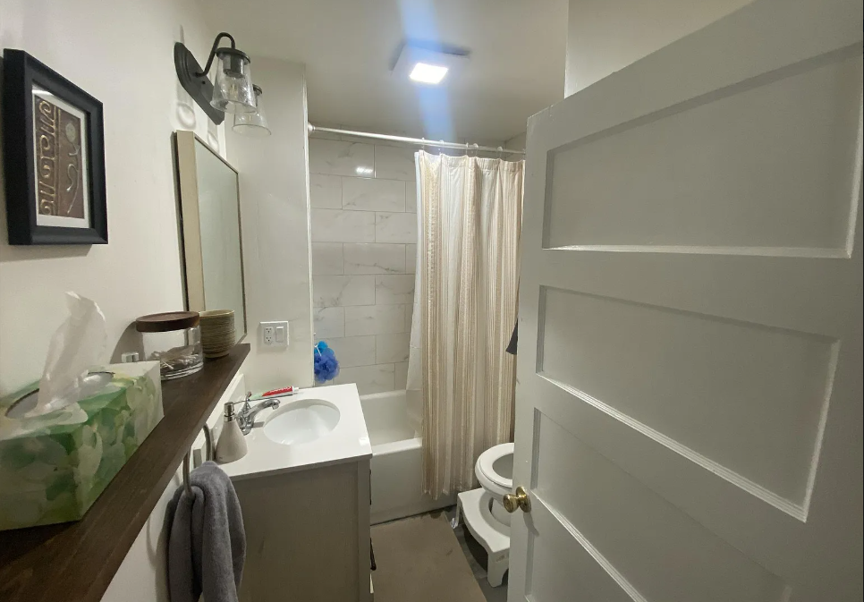 2 bed, 1 bath apartment for rent at 12 Allen St Unit 1, Ward Two — photo 9 of 10