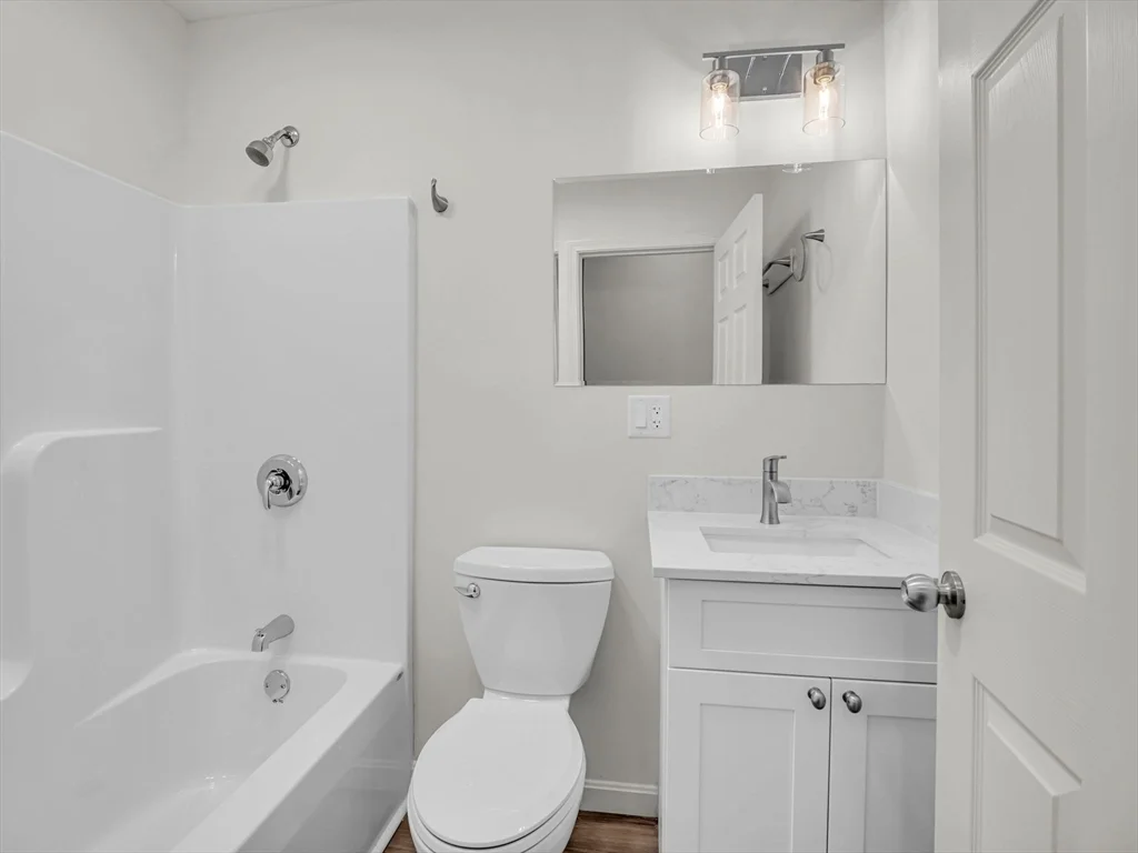 5 bed, 2 bath apartment for rent at 12 Alpine St Unit 1, Worcester — photo 21 of 33