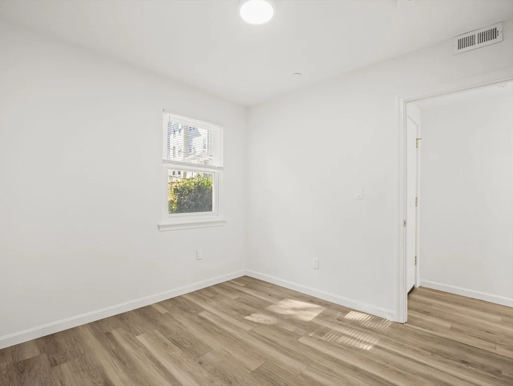 4 bed, 2 bath apartment for rent at 12 Alpine St Unit 2, Worcester — photo 32 of 41
