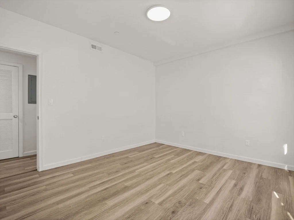 4 bed, 2 bath apartment for rent at 12 Alpine St Unit 2, Worcester — photo 15 of 41