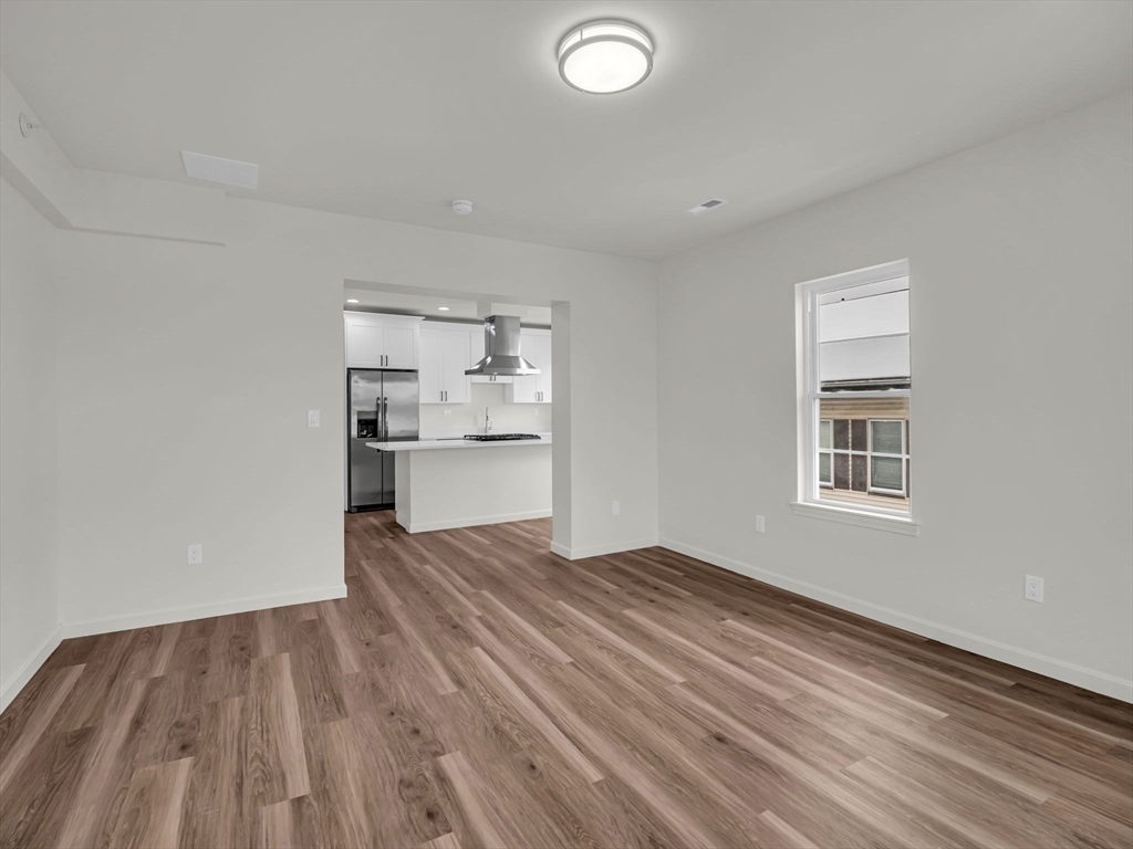 4 bed, 2 bath apartment for rent at 12 Alpine St Unit 2, Worcester — photo 11 of 33