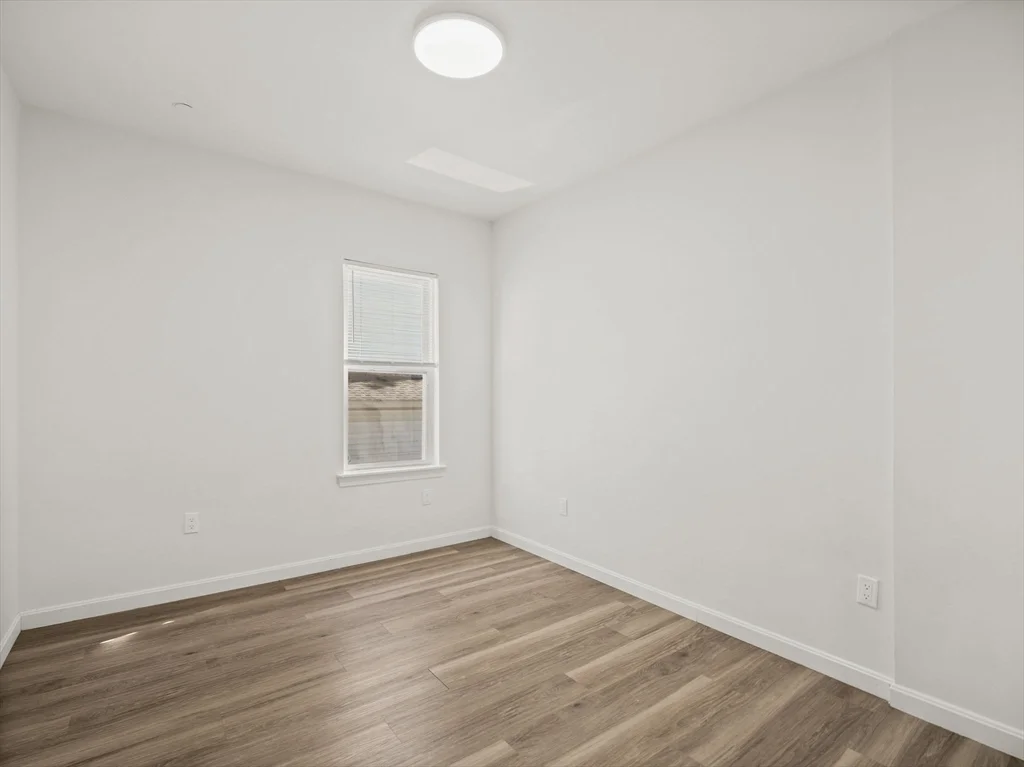 4 bed, 2 bath apartment for rent at 12 Alpine St Unit 2, Worcester — photo 18 of 41