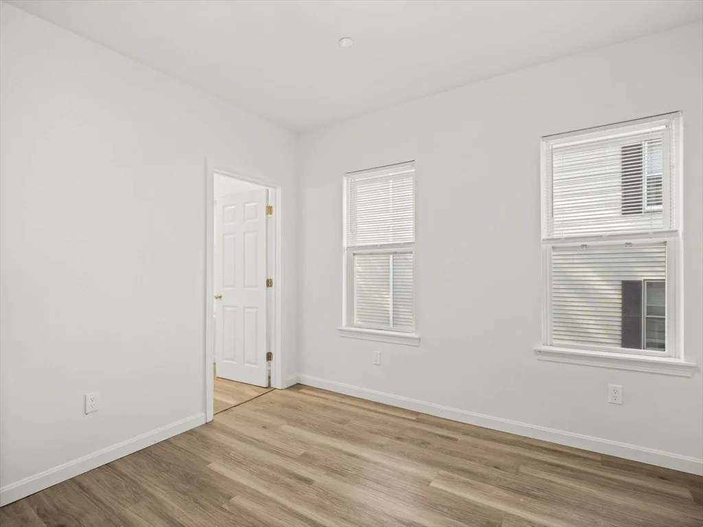 4 bed, 2 bath apartment for rent at 12 Alpine St Unit 2, Worcester — photo 25 of 41