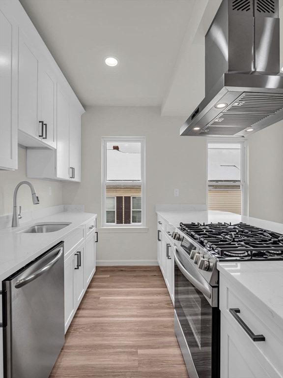 4 bed, 2 bath apartment for rent at 12 Alpine St Unit 2, Worcester — photo 6 of 33