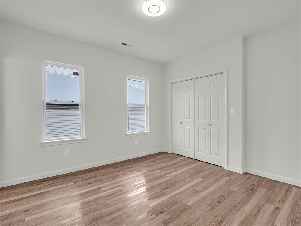 4 bed, 2 bath apartment for rent at 12 Alpine St Unit 2, Worcester — photo 25 of 33