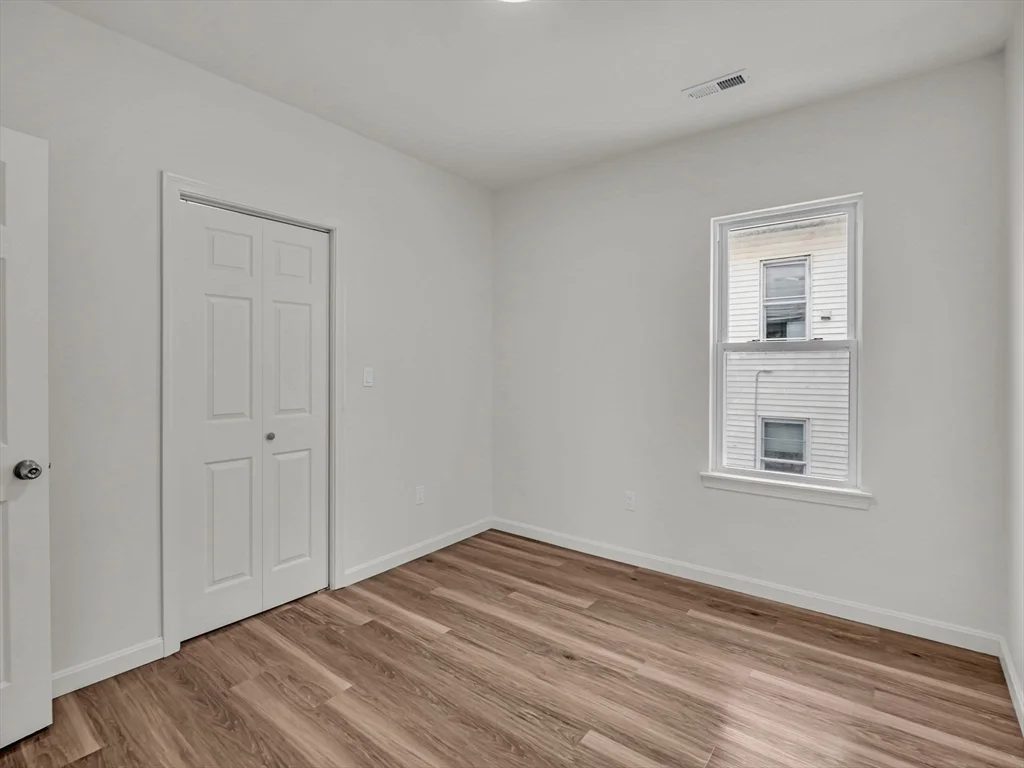 4 bed, 2 bath apartment for rent at 12 Alpine St Unit 3, Worcester — photo 19 of 35
