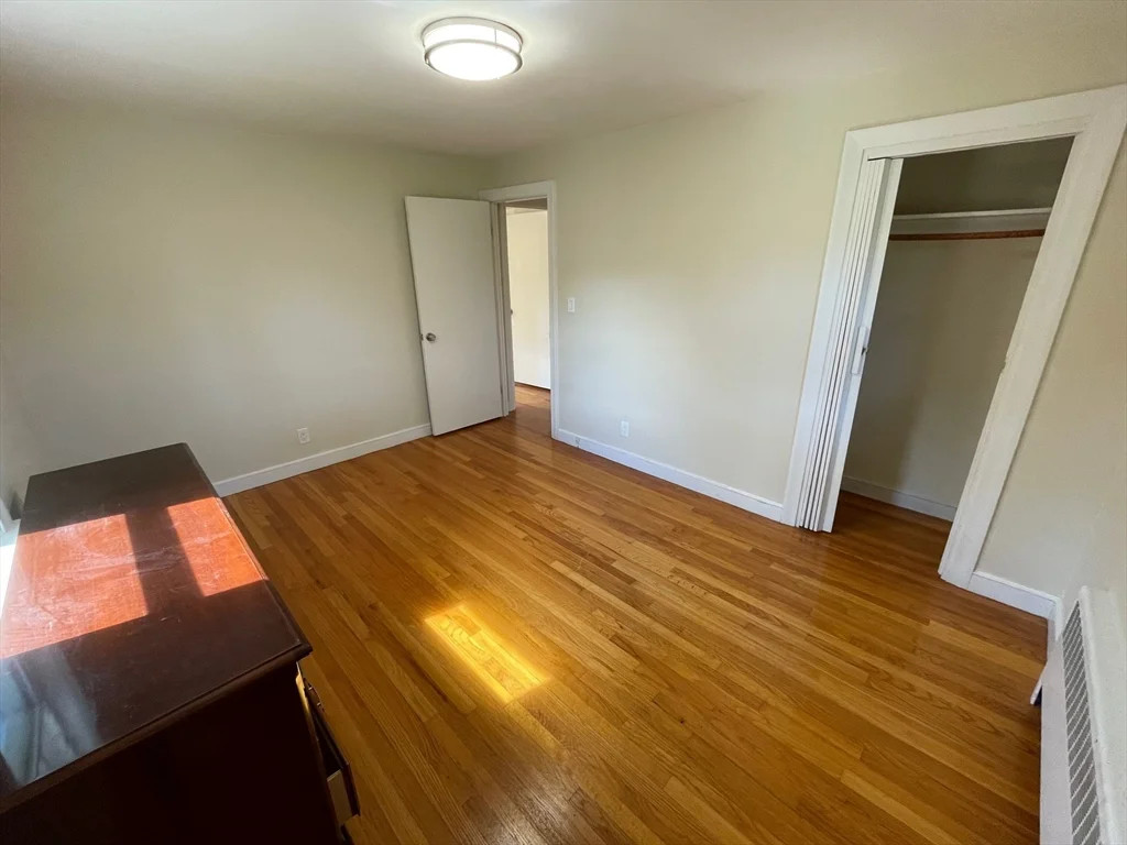 3 bed, 1 bath apartment for rent at 12 Anna Rd, Woburn — photo 15 of 23