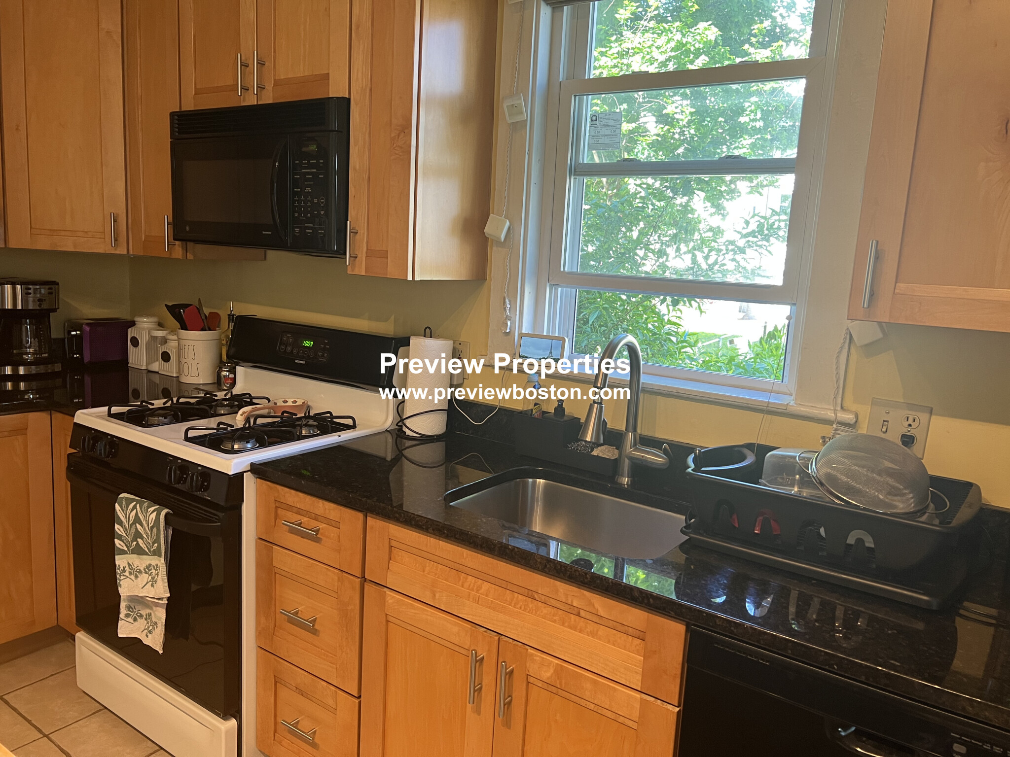2 bed, 1 bath apartment for rent at 12 Anson St Unit 1, Jamaica Plain — photo 6 of 27