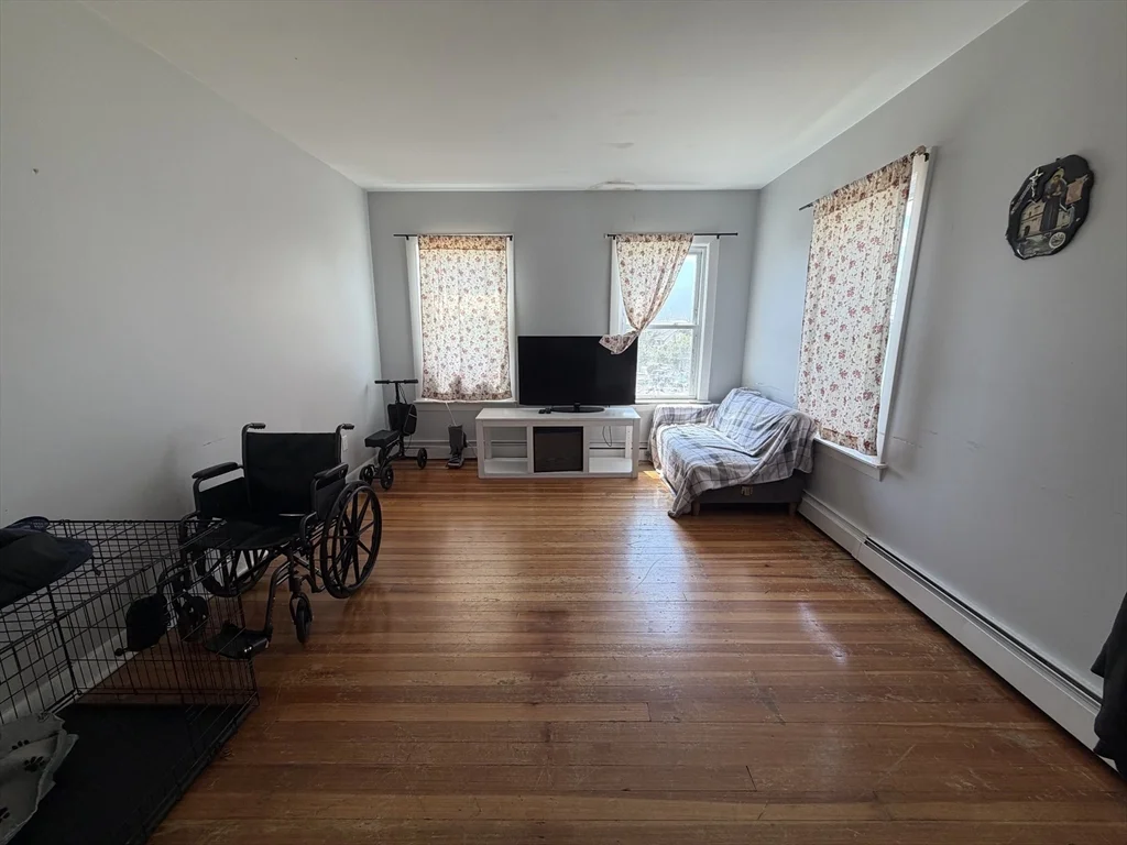 4 bed, 2 bath apartment for rent at 12 Appleton St Unit 2, Malden — photo 6 of 15