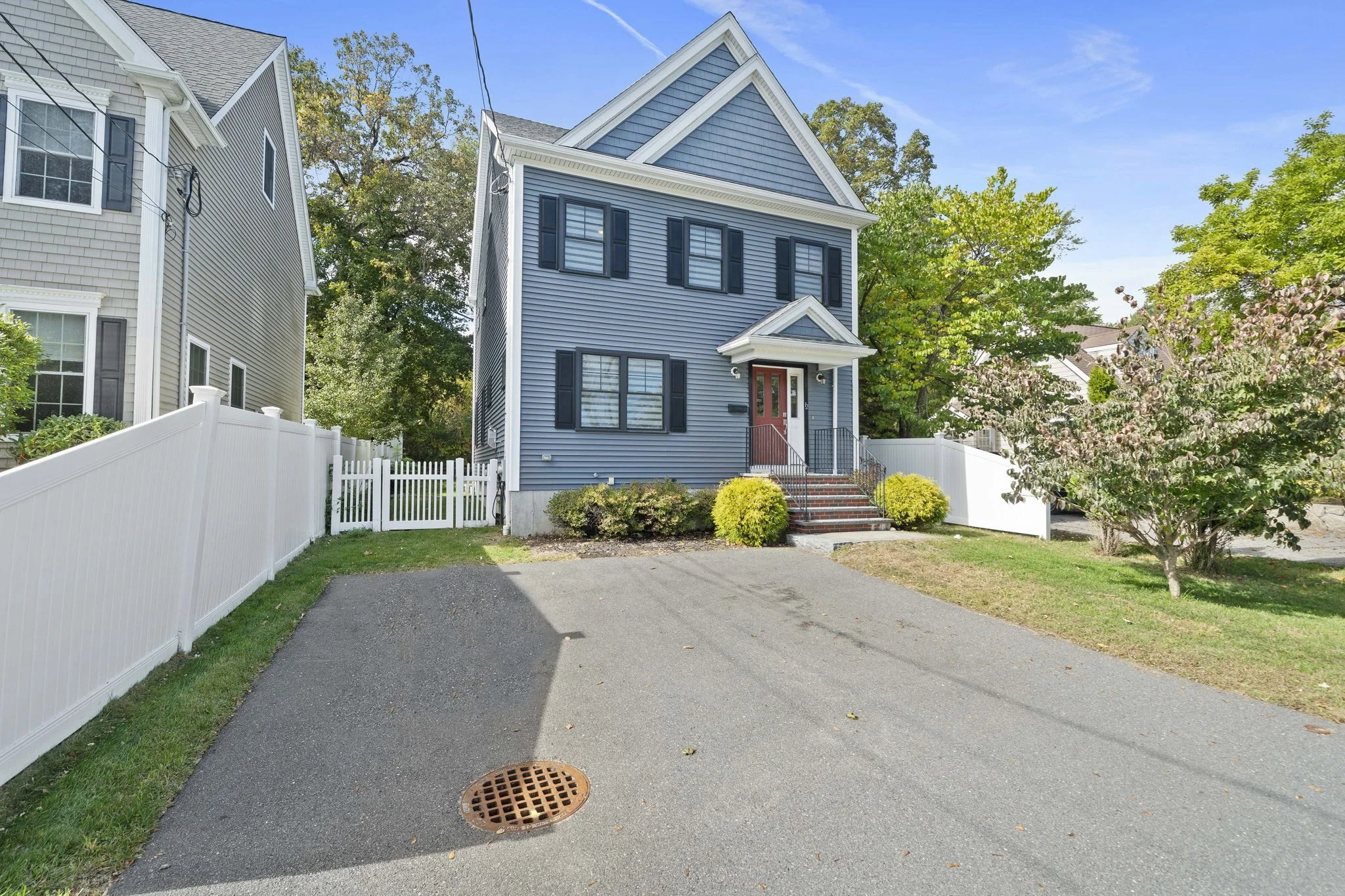 3 bed, 3 bath apartment for rent at 12 Arcadia Ave, Waltham — photo 2 of 34