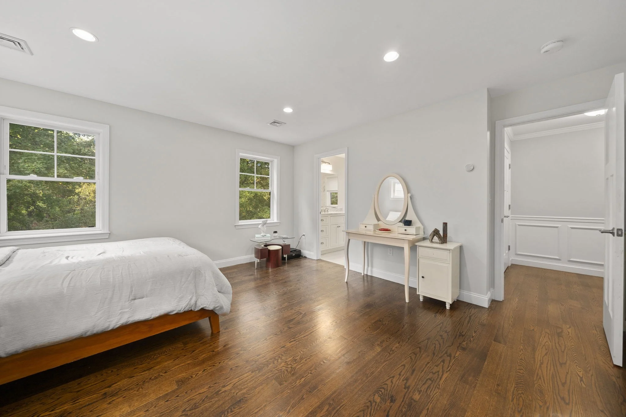 3 bed, 3 bath apartment for rent at 12 Arcadia Ave, Waltham — photo 15 of 34