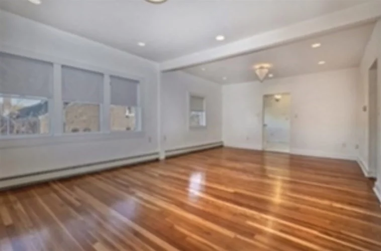3 bed, 2 bath apartment for rent at 12 Armory St Unit B, Wakefield — photo 3 of 11