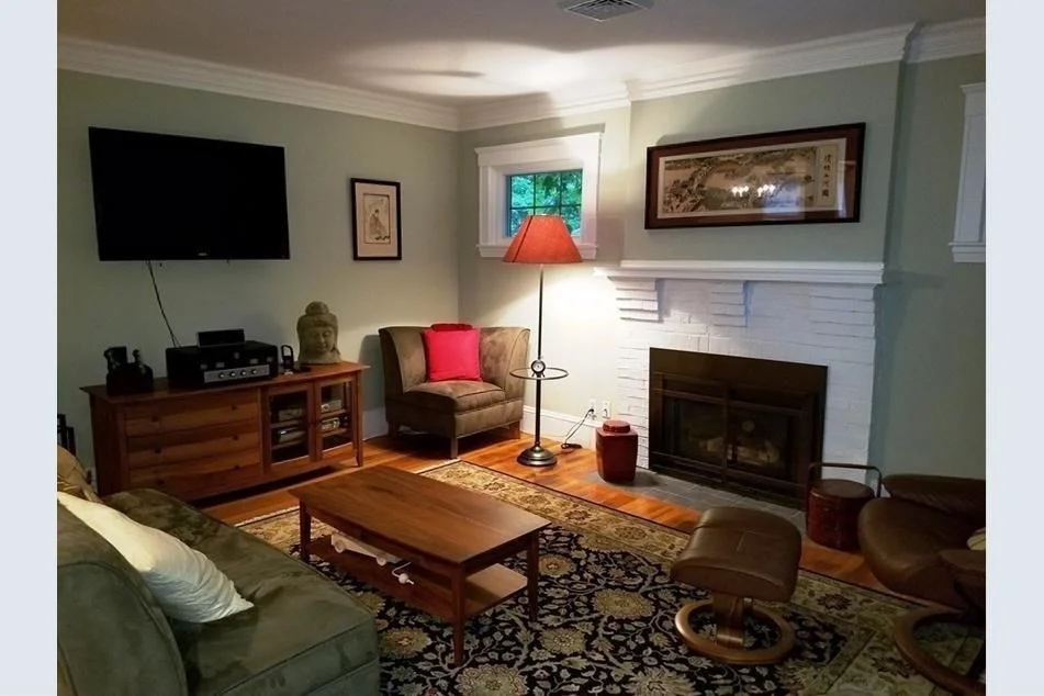 2 bed, 1 bath apartment for rent at 12 Athelstane Rd Unit 1, Newton Center — photo 2 of 11