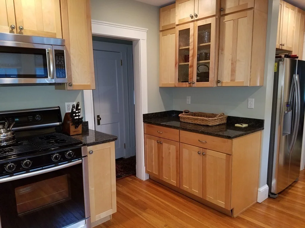 2 bed, 1 bath apartment for rent at 12 Athelstane Rd Unit 2, Newton Center — photo 3 of 13